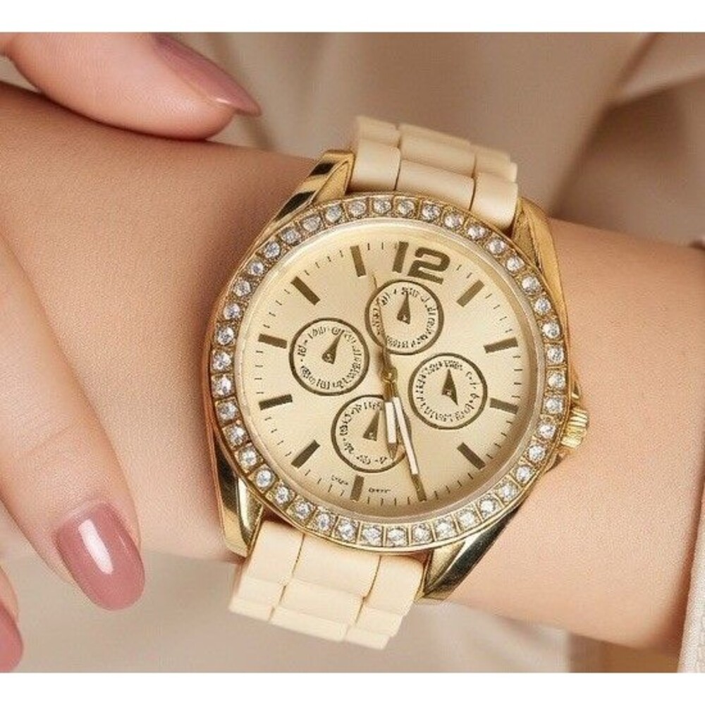 Geneva Watch Platinum Women's Cream Dial Gold Tone New Battery Luxurious